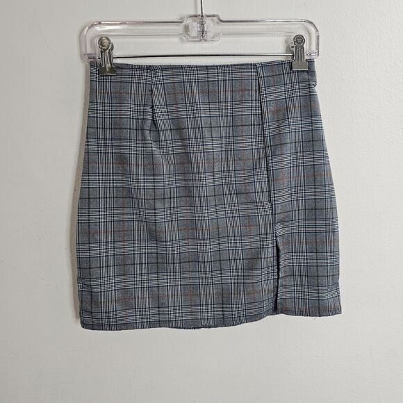Windsor Dresses & Skirts - NWT Windsor Gray & Orange Plaid Print High Waist Side Slit Stretch Mini Skirt S